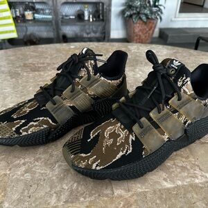 UNDEFEATED x adidas Originals Prophere "Tiger Camo"